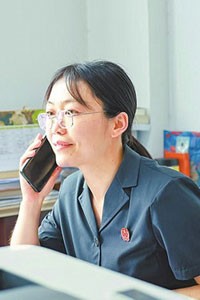 “张阿姨，我又可以快乐地读书了！”
